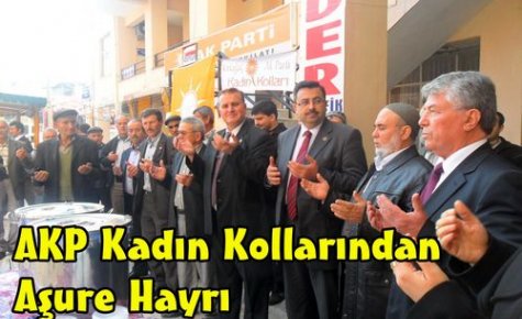 AKP Kadın Kolları Aşure Dağıttı