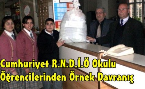 Cumhuriyet İ.Ö Okulundan Örnek Davranış