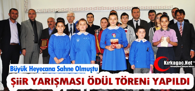 ŞİİR YARIŞMASIN DA DERECEYE GİREN ÖĞRENCİLERE ÖDÜLLERİ VERİLDİ