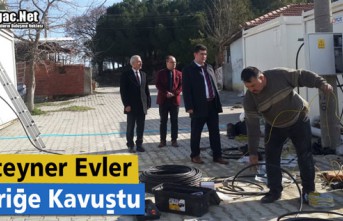 KONTEYNER EVLER ELEKTRİĞE KAVUŞTU