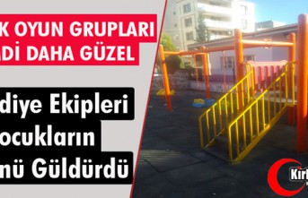 BELEDİYE EKİPLERİ ÇOCUKLARIN YÜZÜNÜ GÜLDÜRDÜ