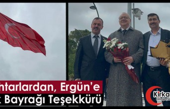 MUHTARLARDAN ERGÜN’E "DEV TÜRK BAYRAĞI" TEŞEKKÜRÜ