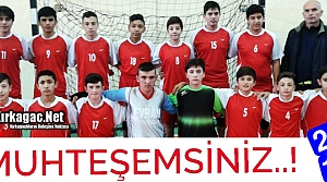 ATATÜRK ORTAOKULU HENTBOL'DA MUHTEŞEM BAŞLADI 20-16