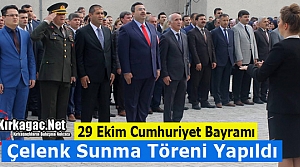 CUMHURİYET BAYRAMI PROGRAMI ÇELENK SUNMA TÖRENİYLE...