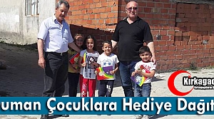 DUMAN ÇOCUKLARA HEDİYE DAĞITTI