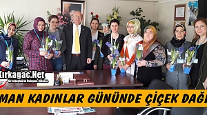 DUMAN “KADINLAR GÜNÜNDE“ ÇİÇEK DAĞITTI