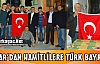 KAÇAR'DAN HAMİTLİLERE TÜRK BAYRAĞI