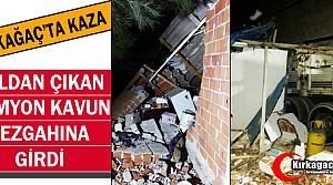 KIRKAĞAÇ'TA KAMYON KAVUN TEZGAHINA GİRDİ 4 YARALI