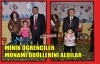 MİNİK ÖĞRENCİLERİN ÖDÜL SEVİNCİ