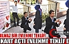 PANKART AÇTI, EVLENME TEKLİF ETTİ