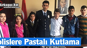 POLİSLERE PASTALI KUTLAMA