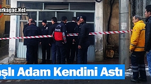 YAŞLI ADAM KEDİNİ ASTI