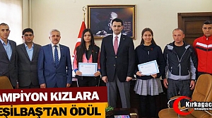 YEŞİLBAŞ TEKVANDO İL BİRİNCİLERİNİ ALTIN İLE ÖDÜLLENDİRDİ