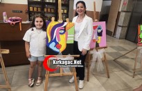 MİNİK RESSAMLARIN ESERLERİ BÜYÜK BEĞENİ TOPLADI