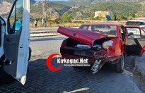 KIRKAĞAÇ'TA 2 OTOMOBİL ÇARPIŞTI 1 YARALI