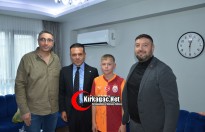 İŞ ADAMI DİNÇER AZAPHAN KIRKAĞAÇ’TA YAŞAR’LA BULUŞTU(ÖZEL HABER)
